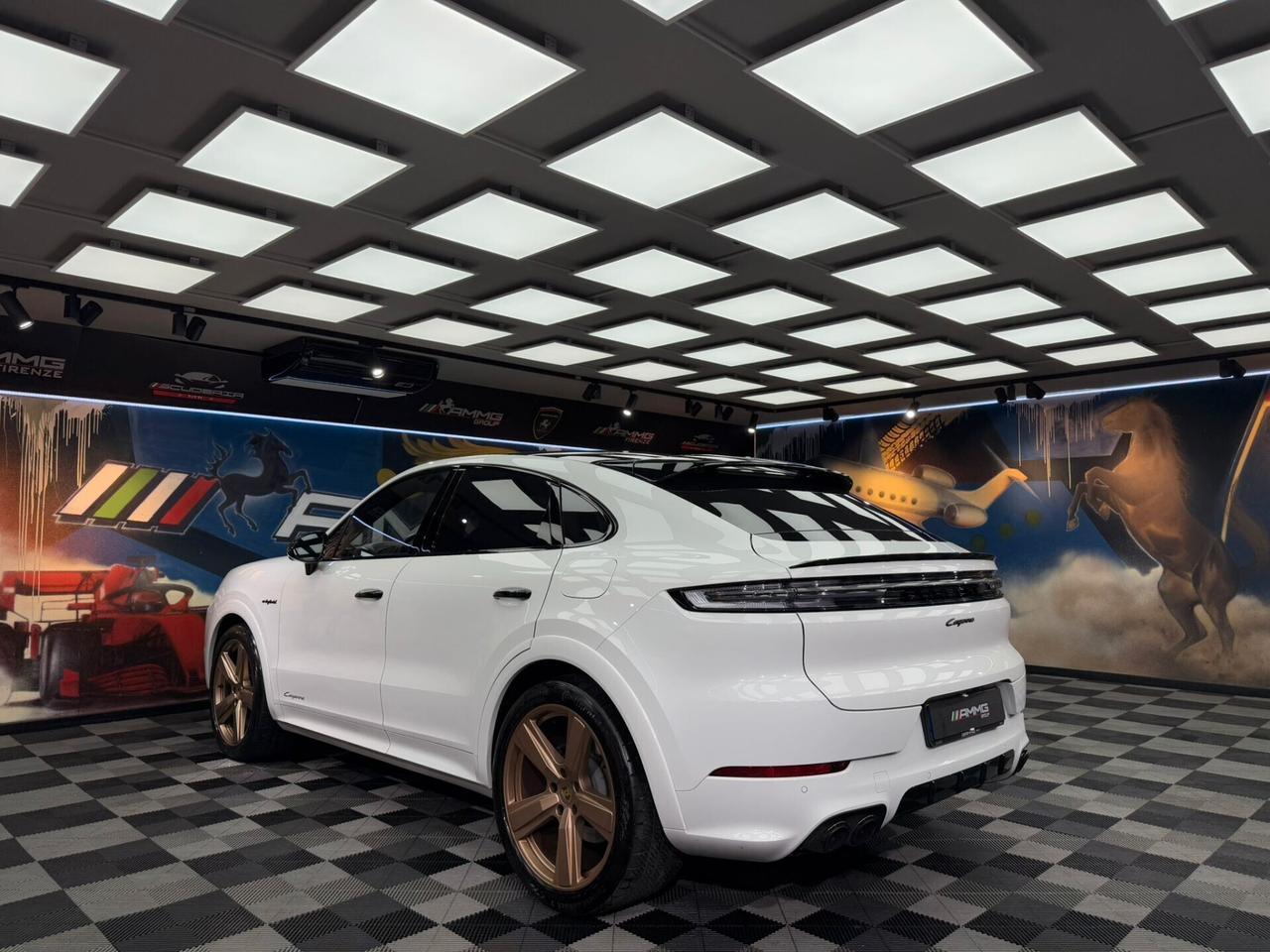 Porsche Cayenne Coupé 3.0 V6 E-Hybrid (333)