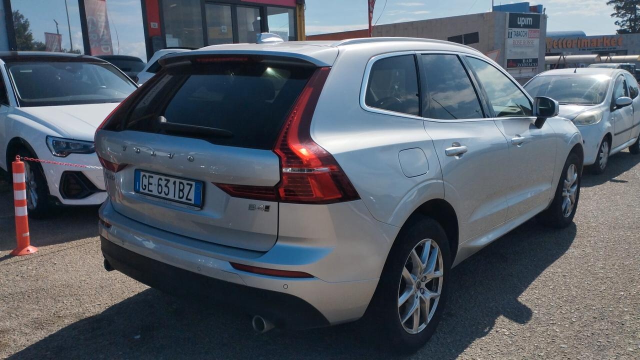 Volvo XC 60 XC60 B4 (d) AWD Geartronic Momentum