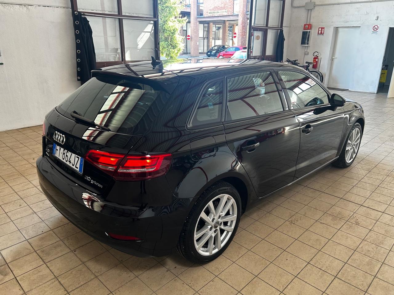 Audi A3 SPB 30 g-tron S tronic Business