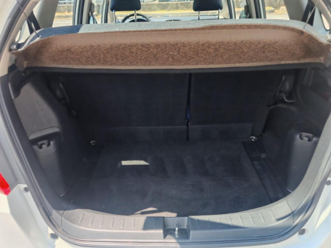 Honda Jazz 1.2 benz 90cv E6
