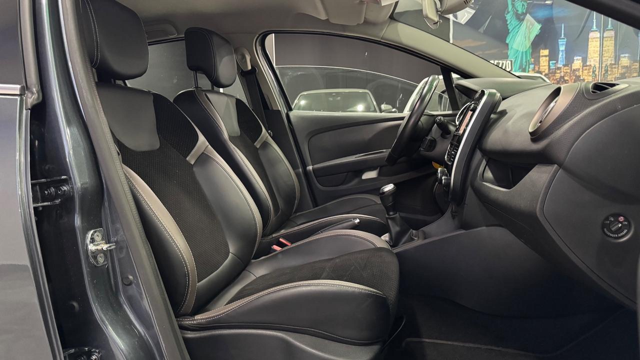 Renault Clio dCi 8V 90 CV 5 porte Moschino Intens