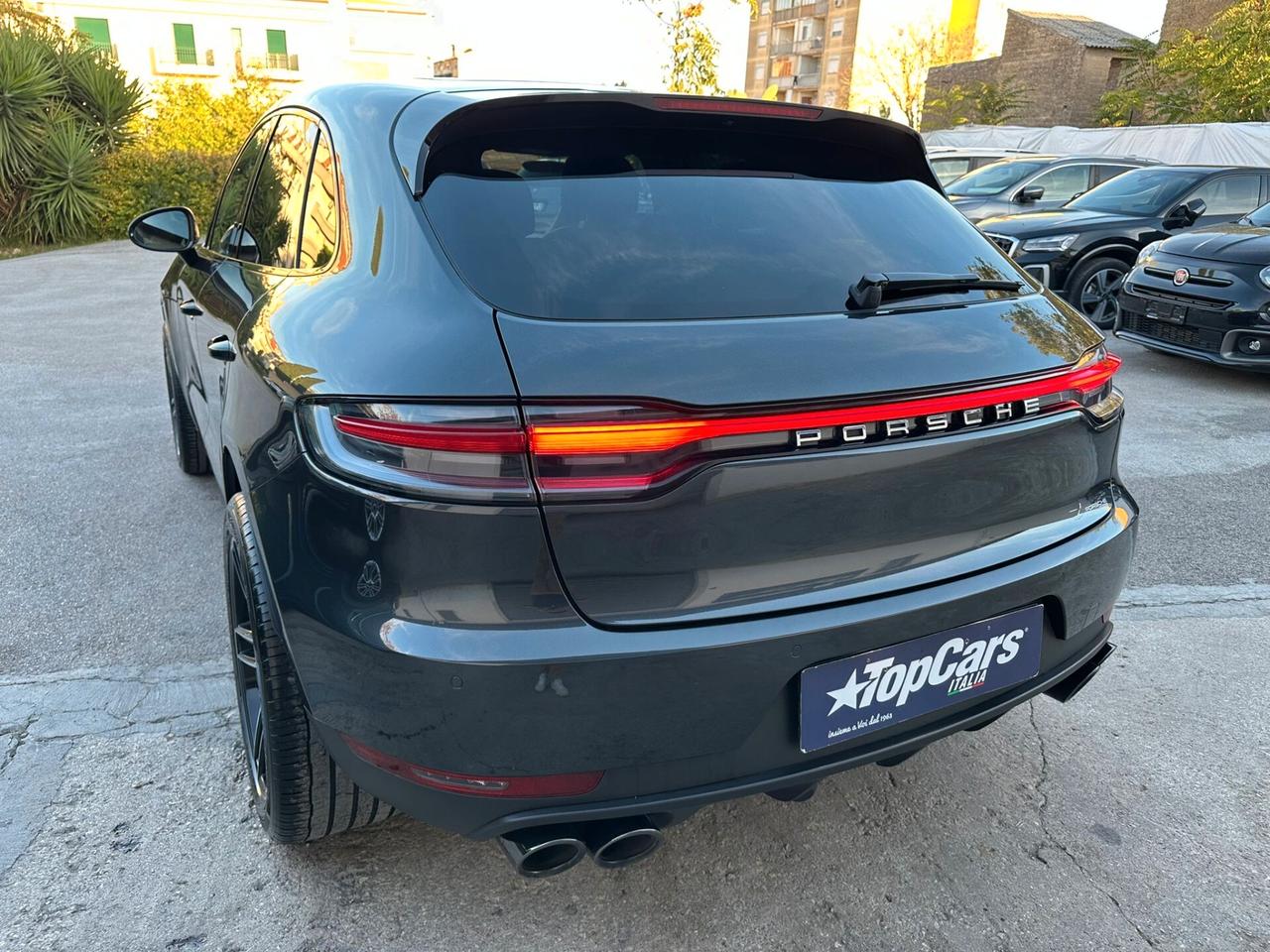 Porsche Macan 2.0 benzina 245 cv - 2021