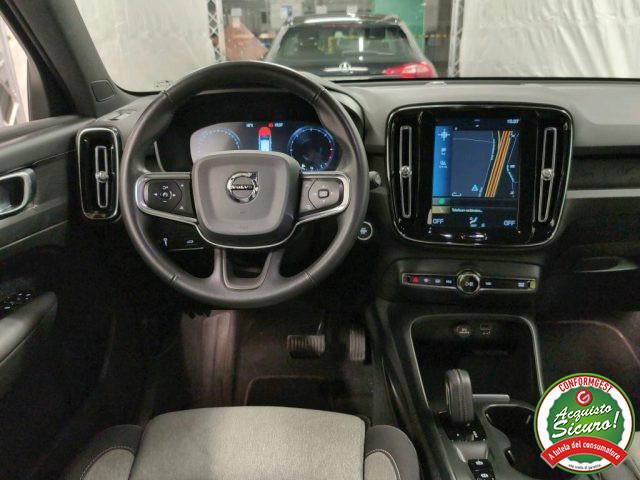 VOLVO XC40 D3 Geartronic Momentum Pro Navi