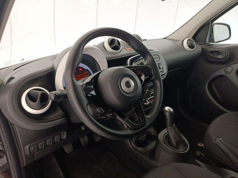 smart forfour II 2015 1.0 Youngster 71cv my18