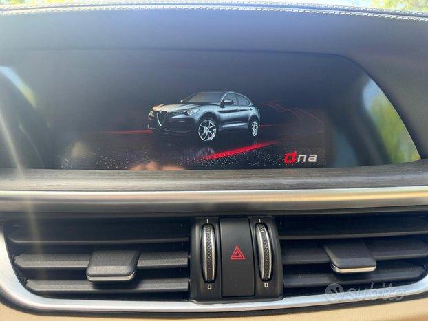 ALFA ROMEO STELVIO 2.2 TD 210 CV Q4 VERSIONE Ti