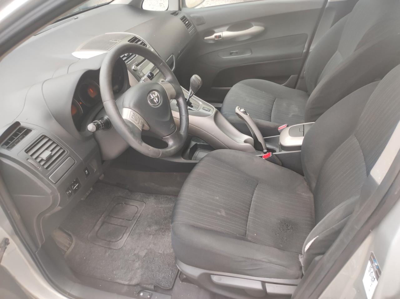 Toyota Auris 1.4 D-4D 5 porte Sol MY'08