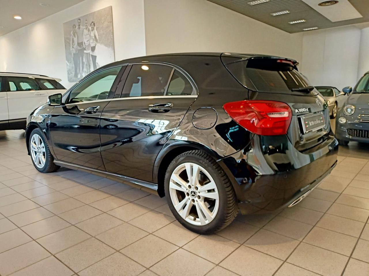 Mercedes-Benz A 180 A 180 d Sport my16