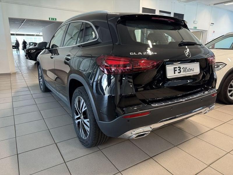Mercedes-Benz GLA GLA 250 e Plug-in hybrid Automatic Progressive Advanced Plus
