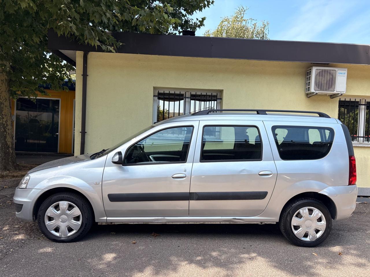 Dacia Logan MCV 1.5 dCi 85CV 7 posti Lauréate 2010