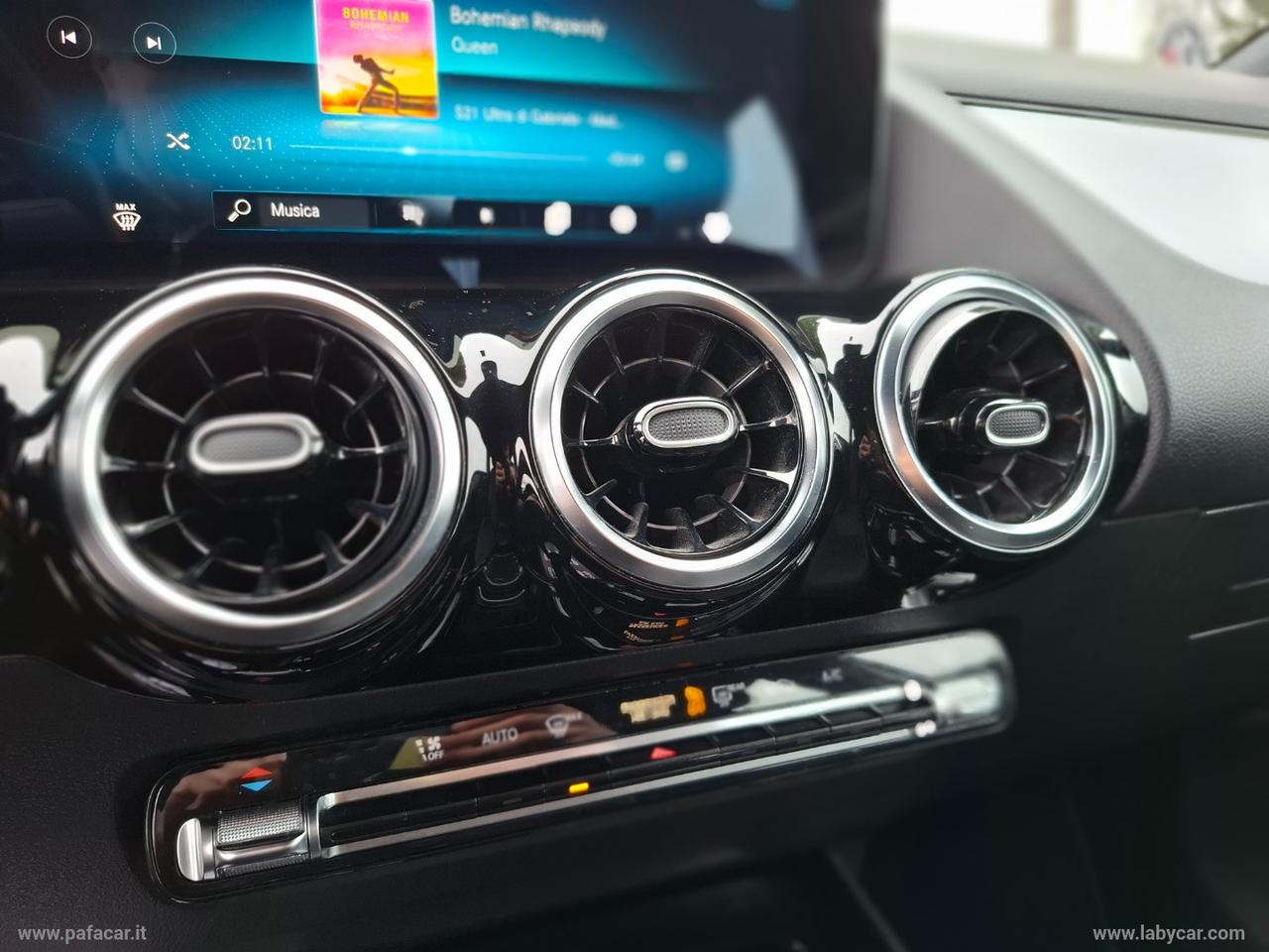 MERCEDES-BENZ GLA 200 d Automatic 4Matic Sport