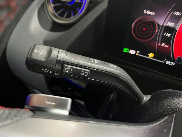 MERCEDES-BENZ GLA 200 d Autom. AMG Premium Plus NIGHT/LED MULTICOL/TELEC