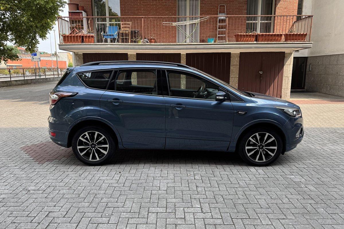 FORD Kuga 2.0 TDCI 120 CV S&S 2WD ST-Line