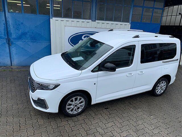 Ford Tourneo Connect 2.0 EcoBlue 122 CV Titanium