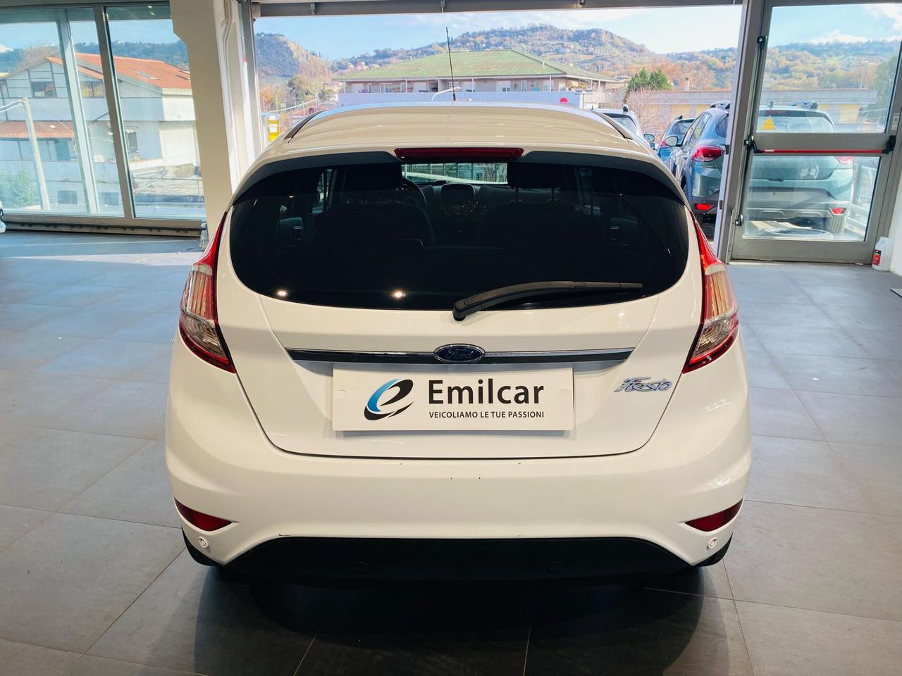 Ford Fiesta 1.5 TDCi 75CV 5 porte Titanium