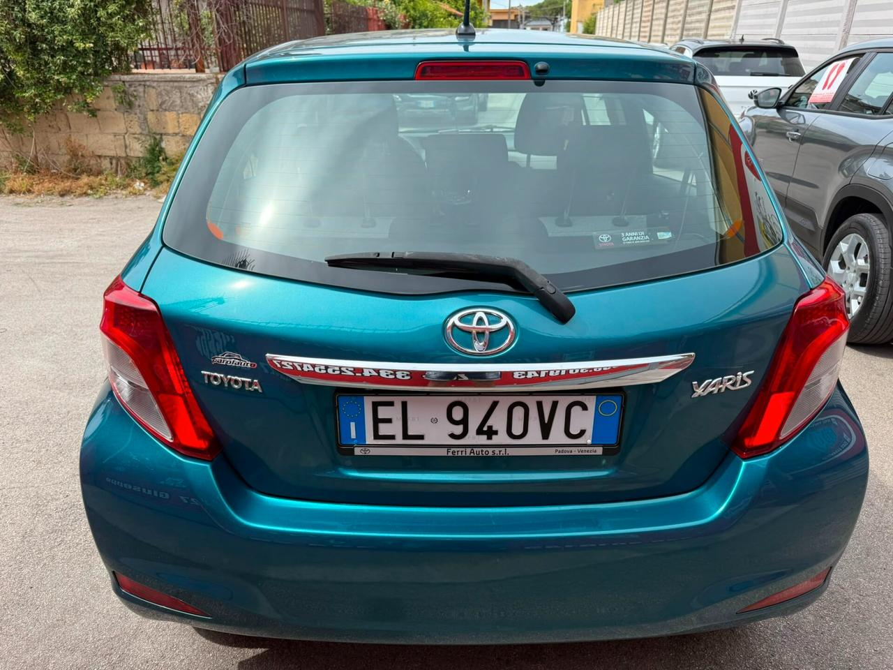 Toyota Yaris 1.0 69cv Lounge - 2012