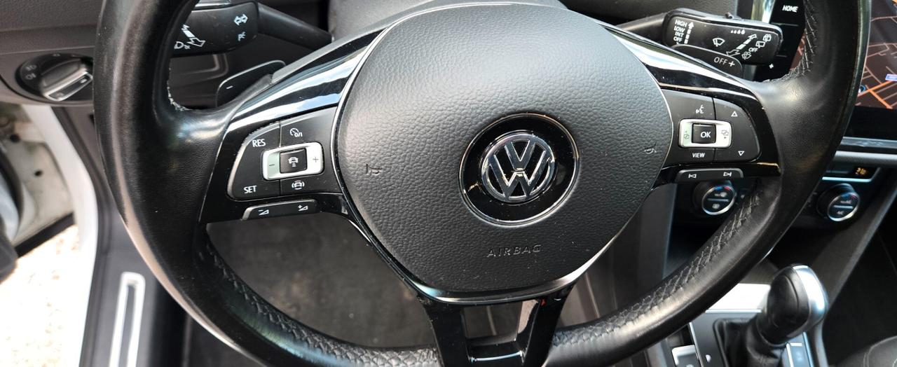 Volkswagen Tiguan Allspace 2.0 TDI SCR DSG R-Line