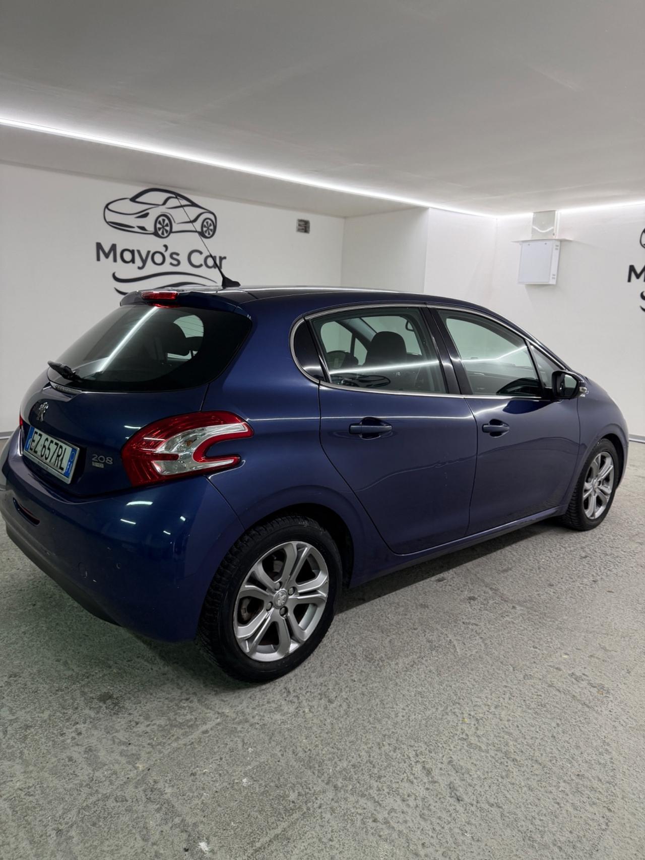 PEUGEOT 208 (anno 2015)