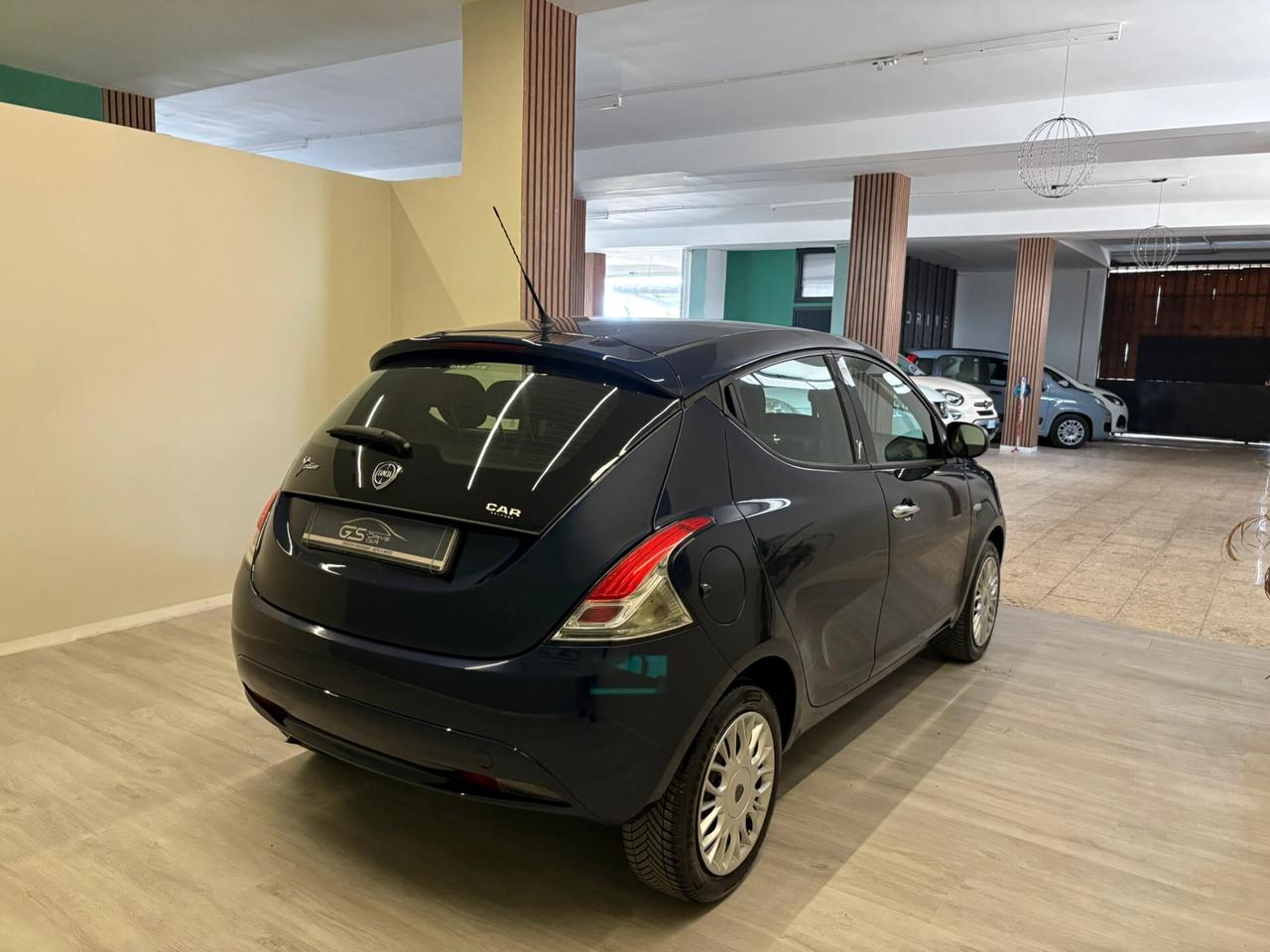 Lancia Ypsilon 1.200cc 69 CV 5 porte Platinum