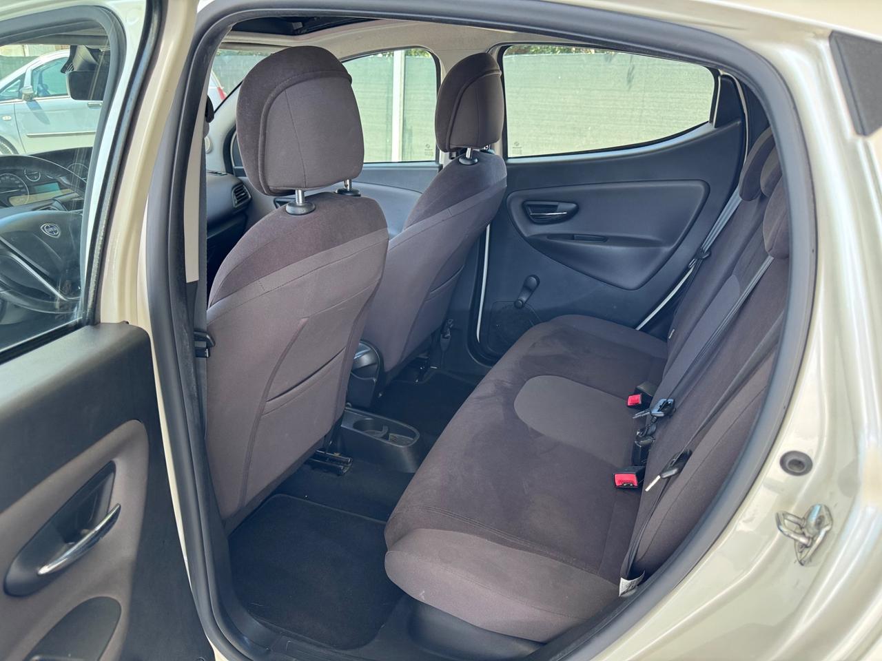 Lancia Ypsilon 1.3 MJT 16V TETTO Platinum