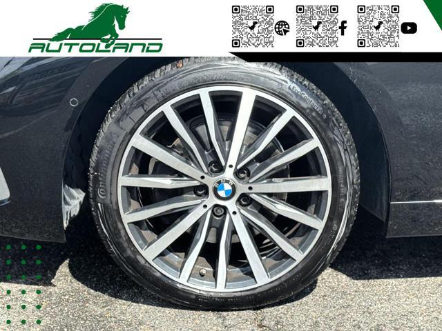 BMW 118 d 5p. Luxury150 CV Cerchio18"Pack Manutenzioni