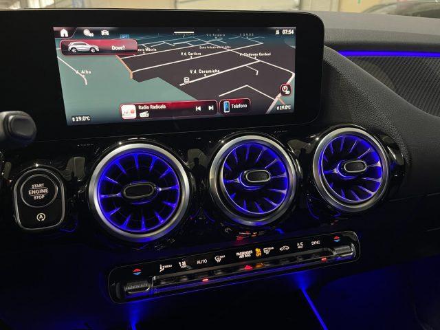 MERCEDES-BENZ GLA 200 d Autom. AMG Premium Plus LED MULTICOL/TELEC PARK