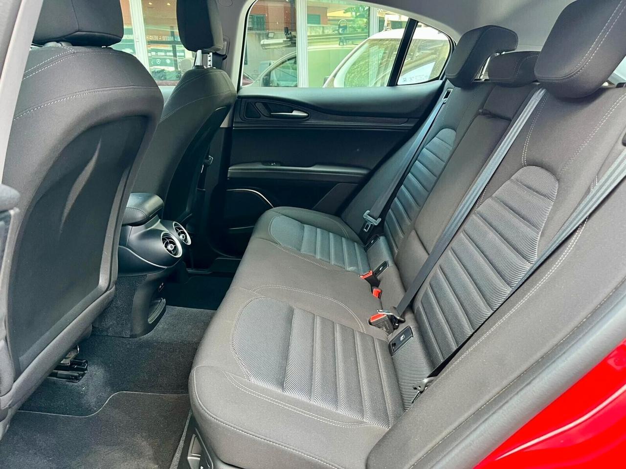 Alfa Romeo Stelvio 2.2 Turbodiesel 160 CV AT8 RWD Business