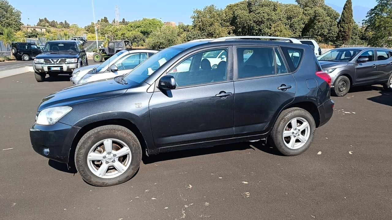 Toyota RAV 4 RAV4 2.2 D-4D 136 CV