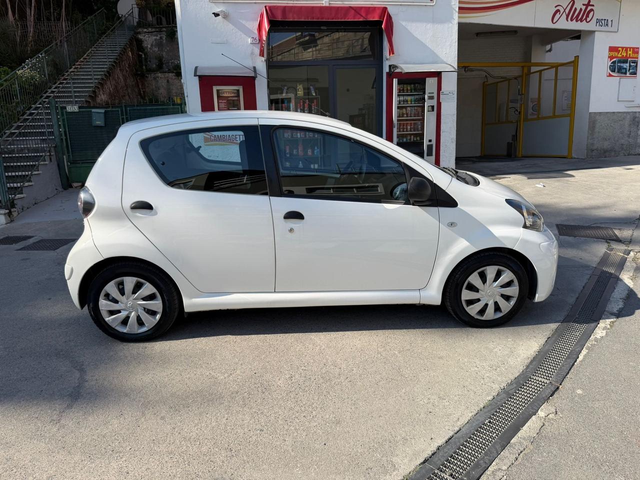 TOYOTA AYGO 1.0 NEOPATENTATI