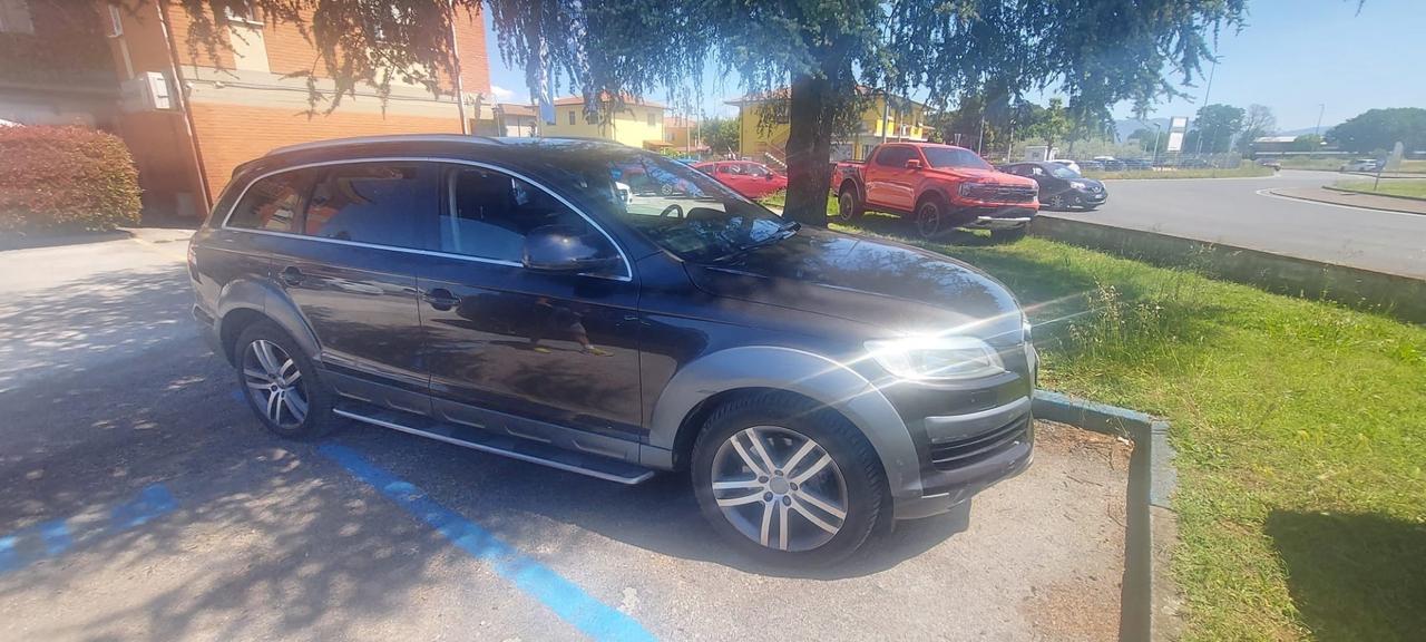 Audi Q7 4.2 V8 TDI quattro tiptronic