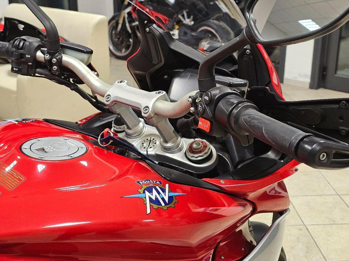MV AGUSTA TURISMO VELOCE LUSSO CON VALIGE+ACCESSORI