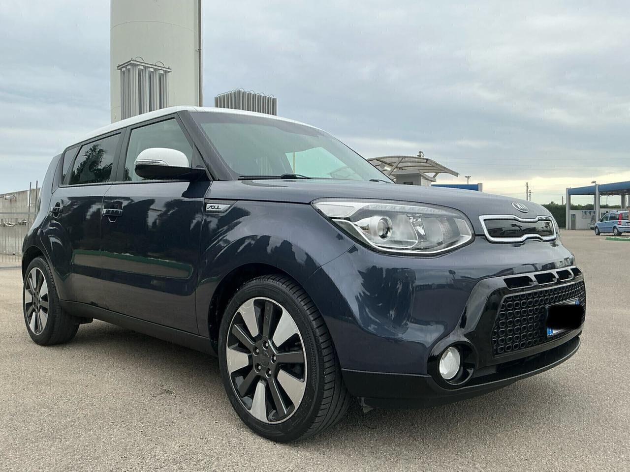 KIA SOUL 1.6 CRDI 136 Cv STRAFULL BI-COLOR 10/2016