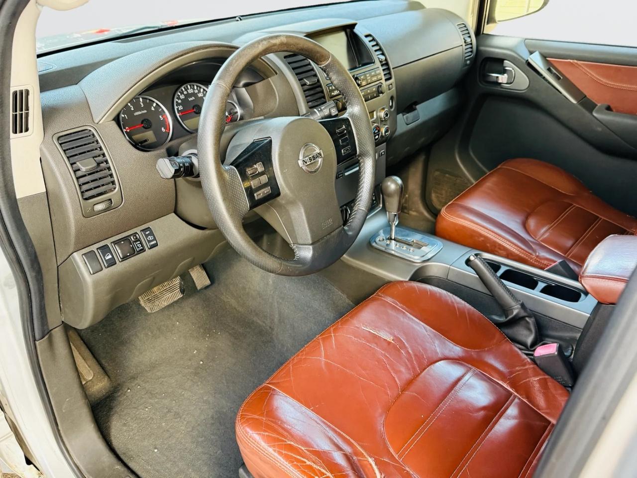 Nissan Pathfinder 2.5 dCi Sport Platinum*AUTOMATICO*7 POSTI*