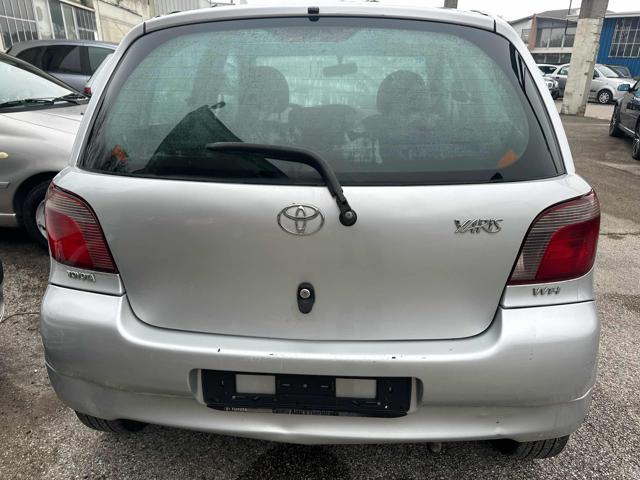 TOYOTA Yaris 1.0i 16V cat 5 porte Sol