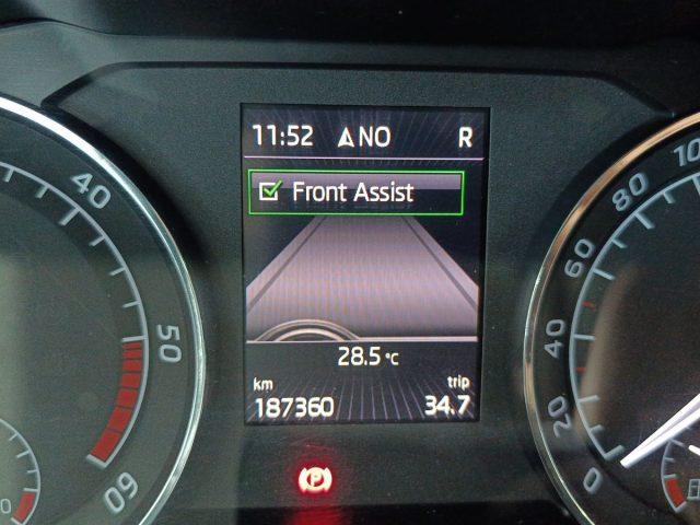 SKODA Superb 2.0 TDI DSG Wagon Style