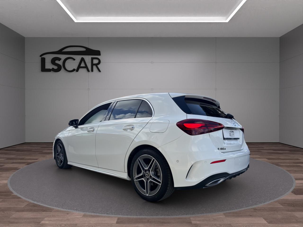 Mercedes-benz - A 180d Automatic AMG Line Premium - Unipro - Promo fin