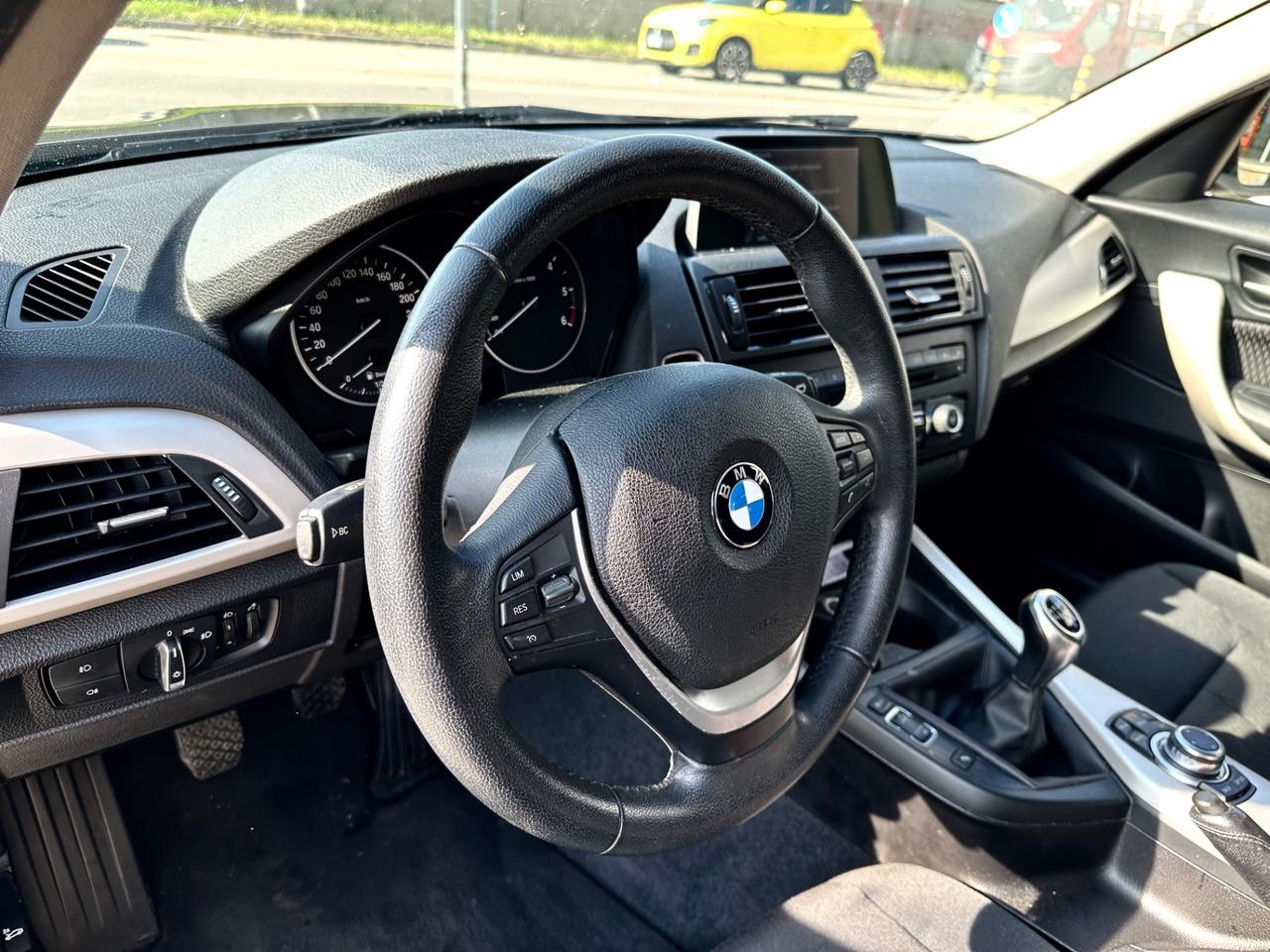 Bmw 116 116d 5p. Urban