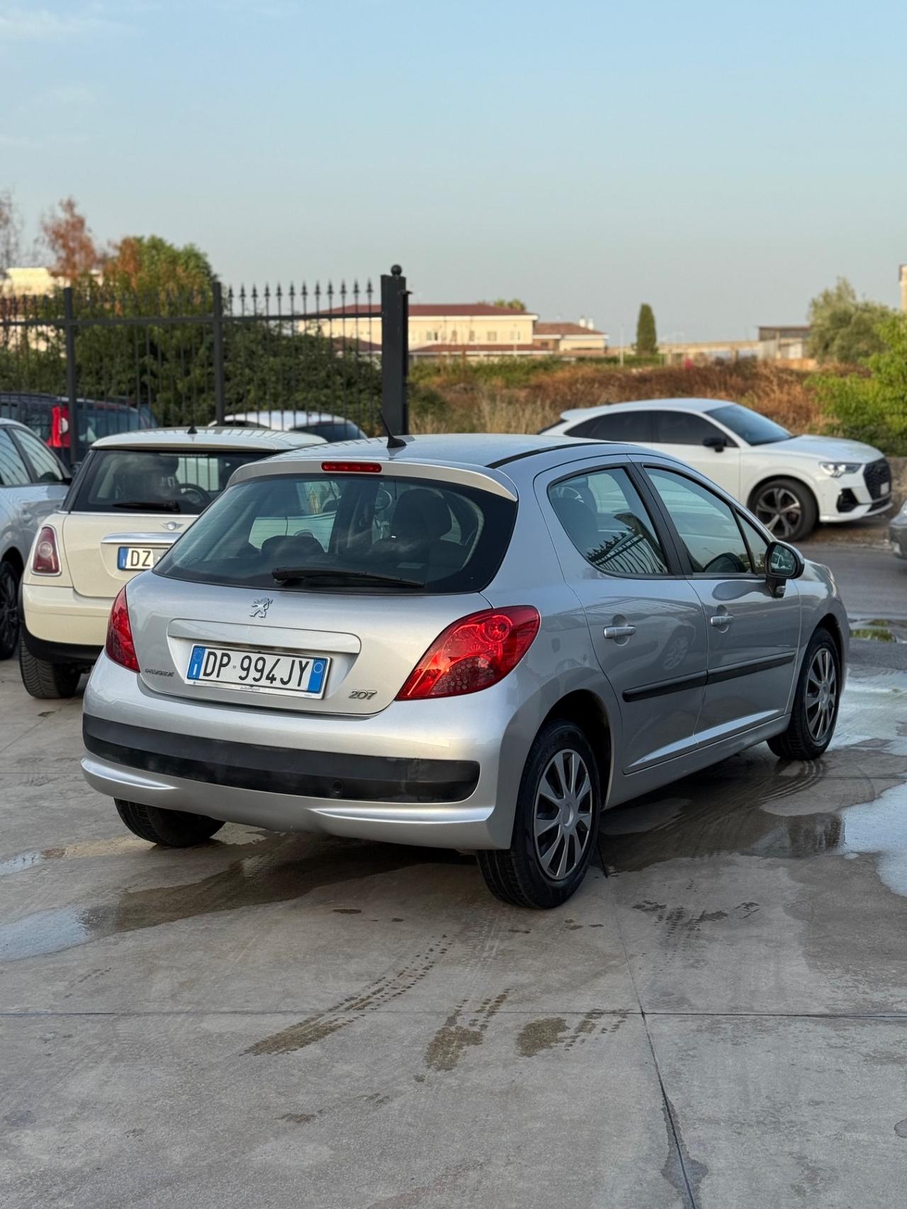 Peugeot 207 1.4 VTi 95CV 5p. ONE Line