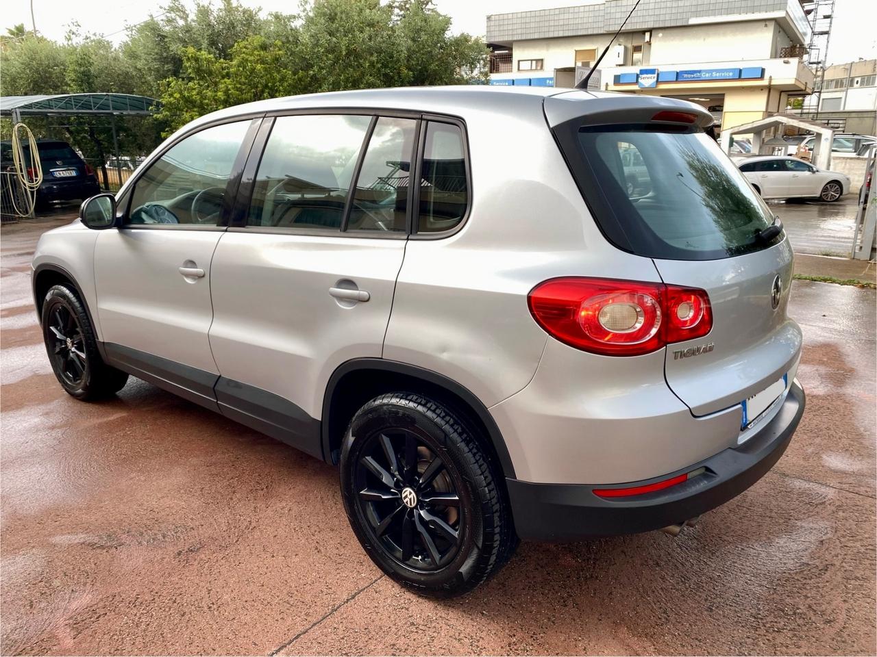 Volkswagen Tiguan 2.0 16V TDI DPF Sport & Style (18°)