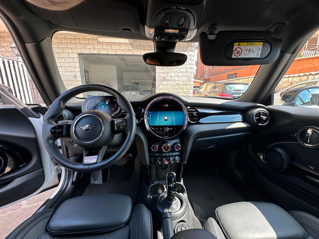 Mini 1.5 Cooper Resolute Yours Full Optional