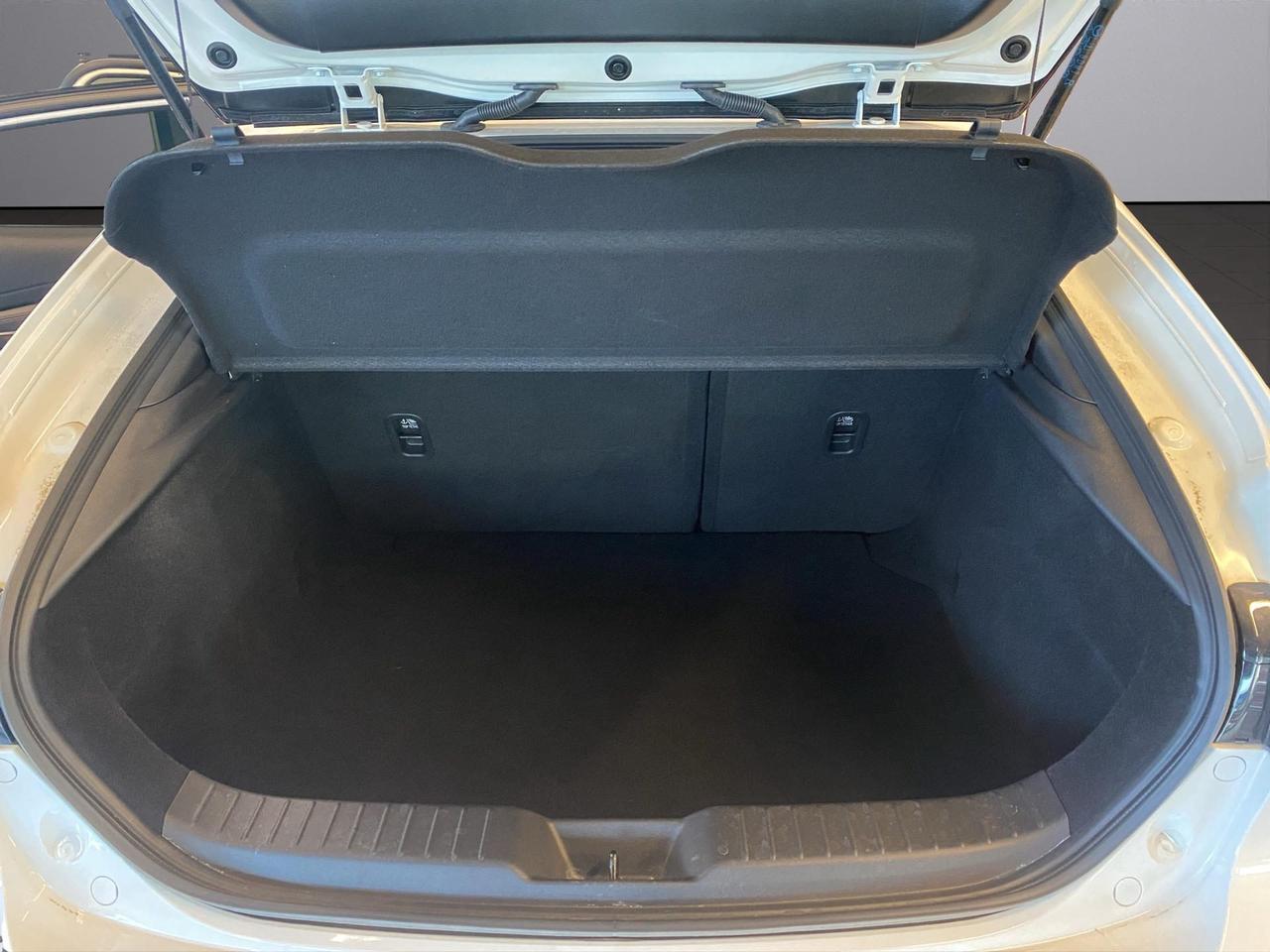 Mazda 3 5p 2.5 m-hybrid Homura 140cv