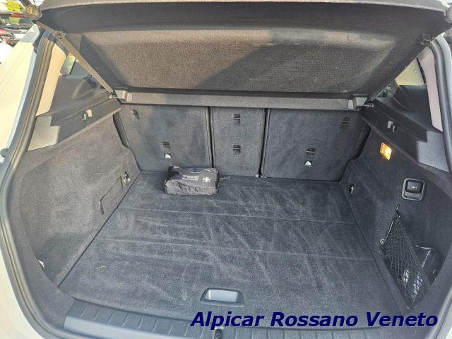 BMW 220 i Active Tourer Luxury autom.