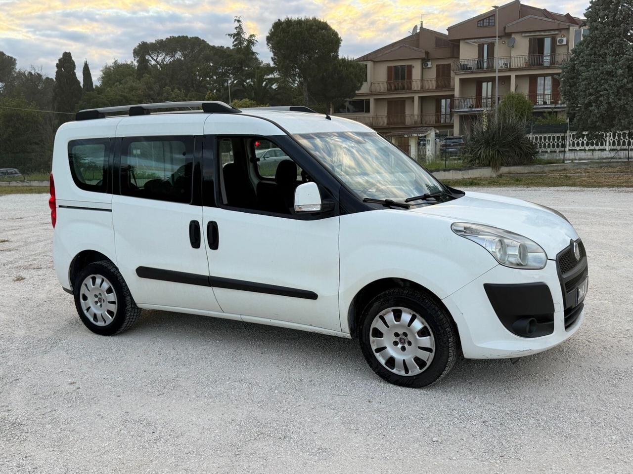 Fiat Doblò 5posti Natural Power UNIPRO Neopatentati