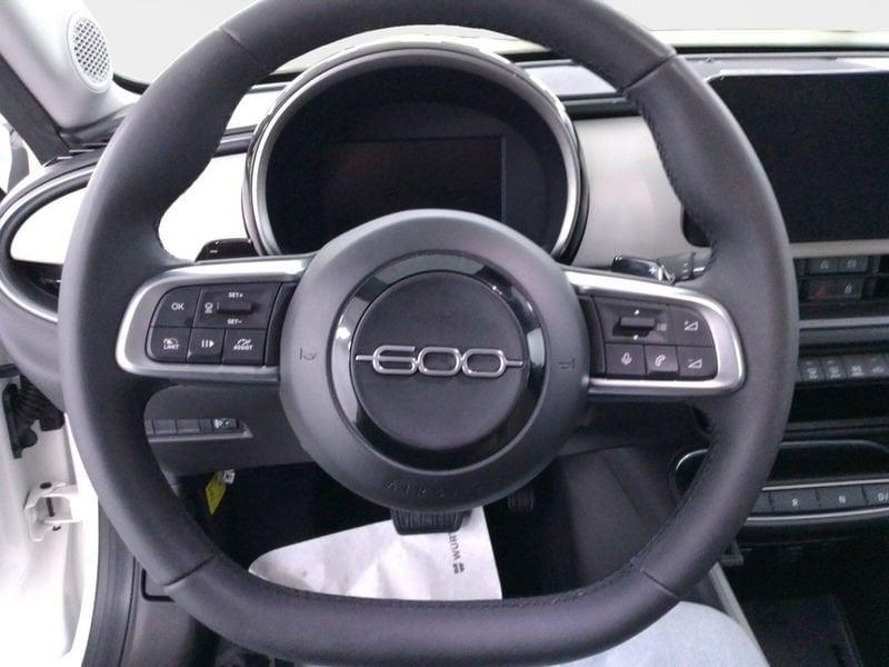 FIAT 600 1.2 hybrid La Prima 110cv auto