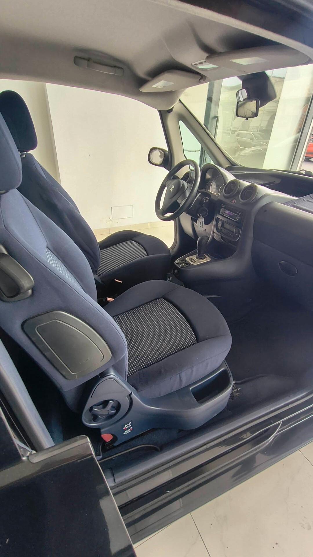 Peugeot 1007 1.4 BENZINA C/A