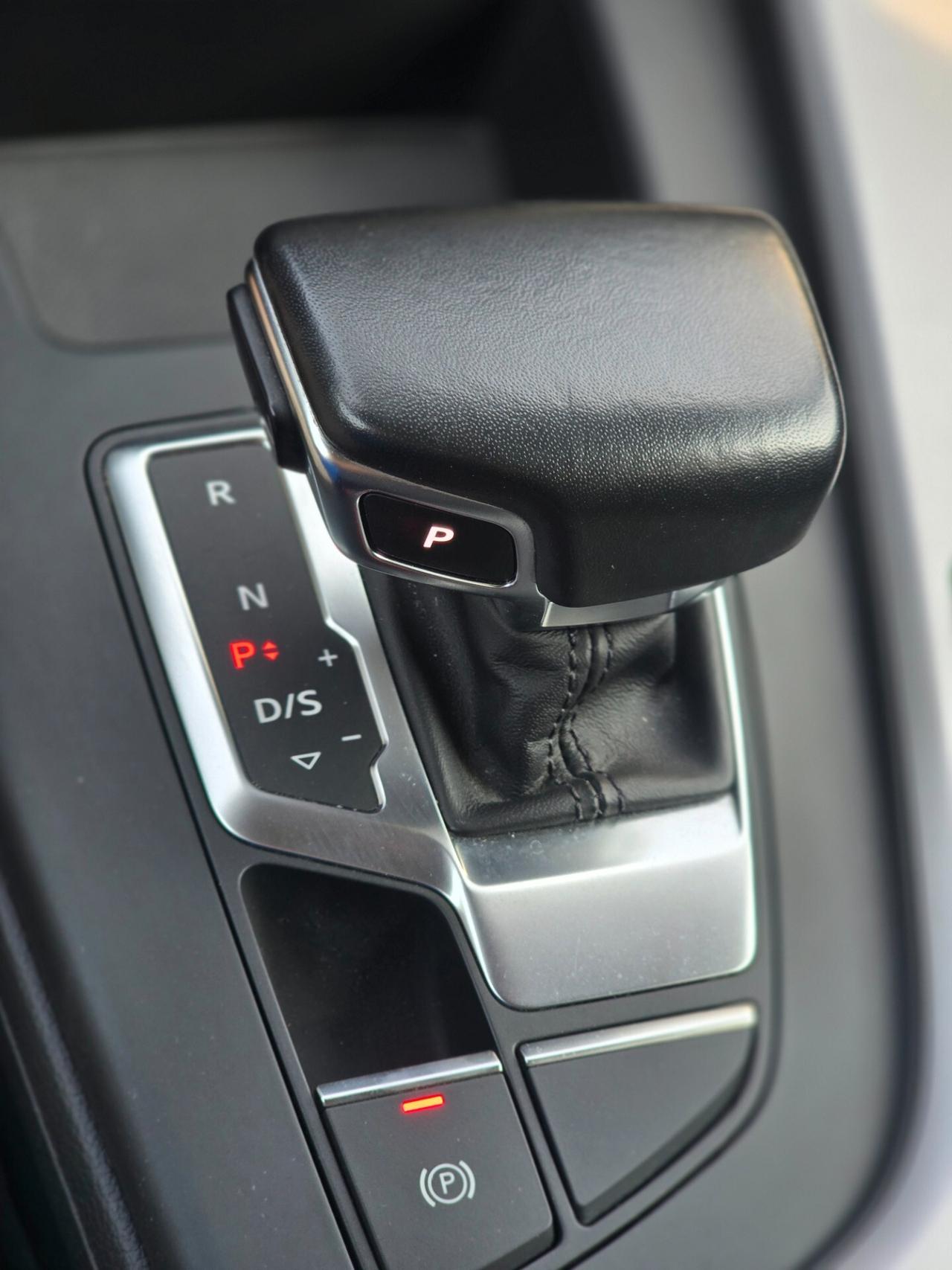 Audi A4 Avant 40 TDI S tronic Business