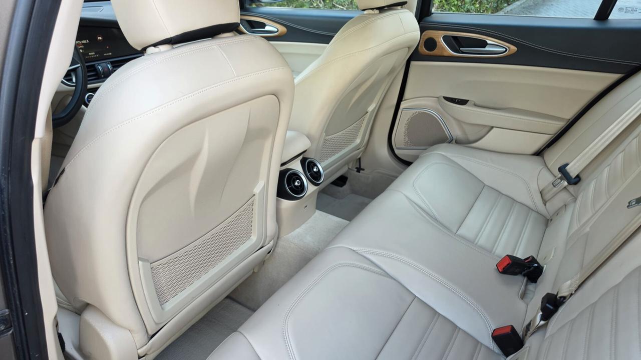 Alfa Romeo Giulia 2.2 Turbodiesel 180 CV Business Sport UNICO PROPRIETARIO