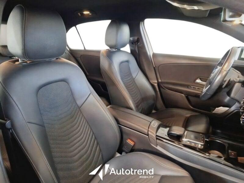 Mercedes-Benz Classe A 180 d 116 CV Automatica NAVI LED Business Extra