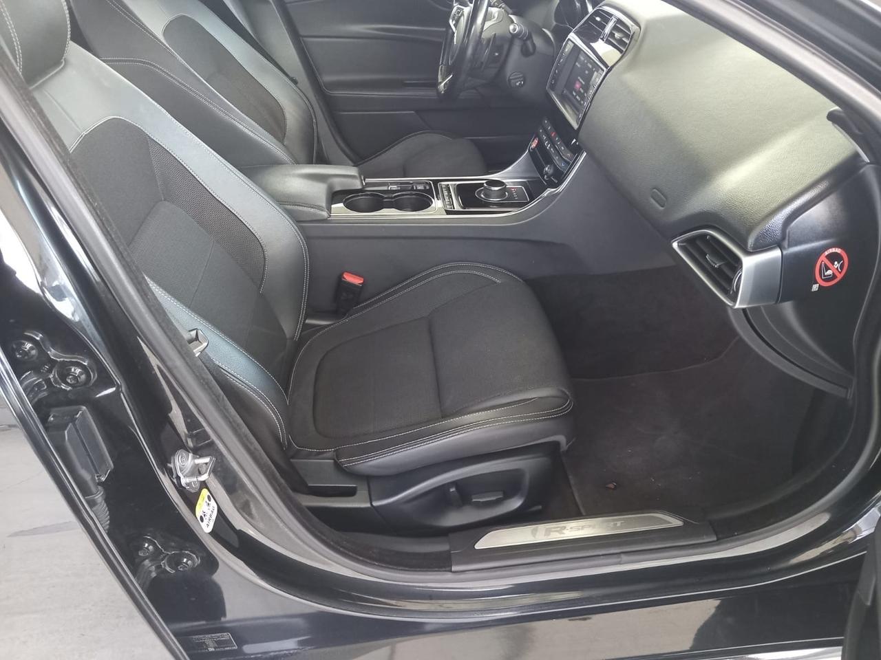 Jaguar XE 2.0 D 180 CV AWD aut. R-SportIK TOP PERFETTA QUAL PROVA