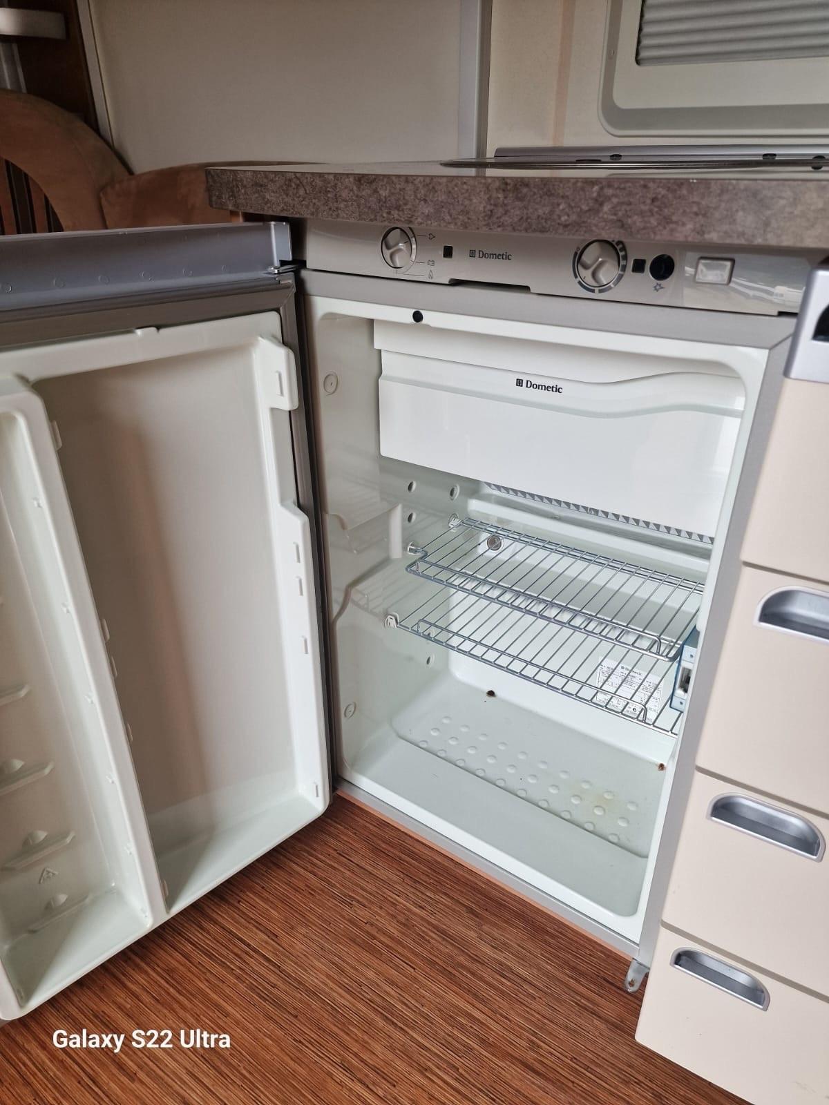 Hobby la Vita Caravan del 2010 in saldo 695