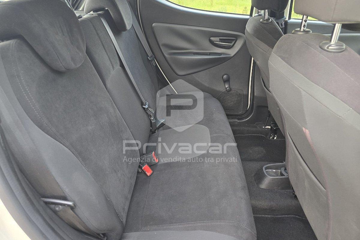 LANCIA Ypsilon 1.2 69 CV 5 porte Silver